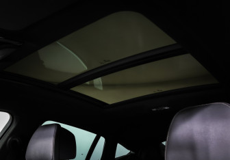 Подержанный автомобиль BMW X6 2020 года (18 фото)