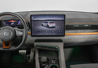 Подержанный автомобиль Zeekr 001 2023 года (13 фото)