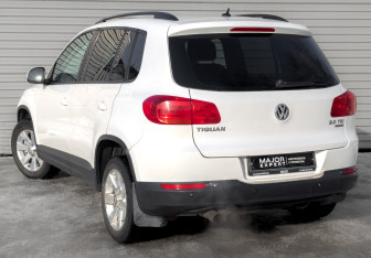 Подержанный автомобиль Volkswagen Tiguan 2012 года (7 фото)