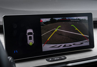 Подержанный автомобиль Geely Coolray 2023 года (13 фото)