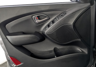 Подержанный автомобиль Hyundai ix35 2013 года (19 фото)