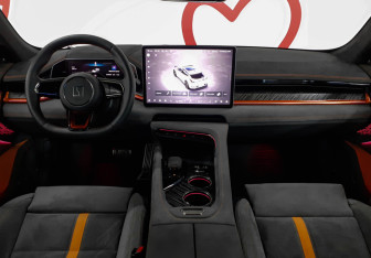 Подержанный автомобиль Zeekr 001 2023 года (8 фото)