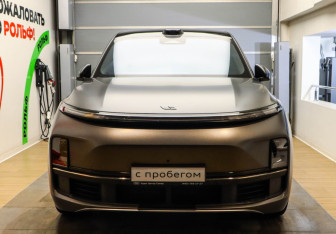 Подержанный автомобиль LiXiang L9 2024 года (2 фото)