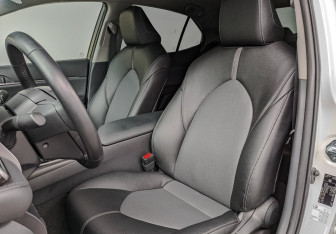 Подержанный автомобиль Toyota Camry Sedan 2022 года (20 фото)