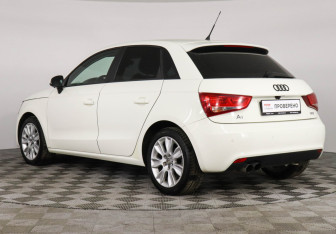 Подержанный автомобиль Audi A1 2012 года (7 фото)