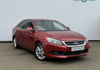 Подержанный автомобиль Chery Arrizo 7 2014 года (3 фото)