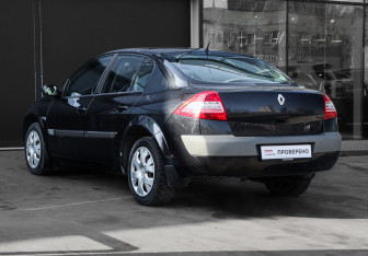 Подержанный автомобиль Renault Megane Sedan 2006 года (6 фото)
