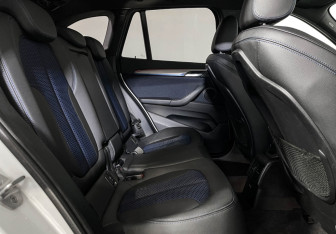 Подержанный автомобиль BMW X1 2019 года (14 фото)