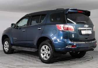 Подержанный автомобиль Chevrolet TrailBlazer 2014 года (4 фото)