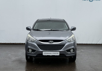 Подержанный автомобиль Hyundai ix35 2014 года (2 фото)