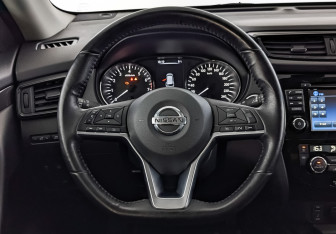 Подержанный автомобиль Nissan X-Trail 2019 года (22 фото)