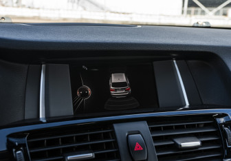 Подержанный автомобиль BMW X3 2014 года (12 фото)