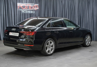 Подержанный автомобиль Audi A4 Sedan 2018 года (5 фото)