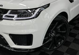 Подержанный автомобиль Land Rover Range Rover Sport 2018 года (21 фото)