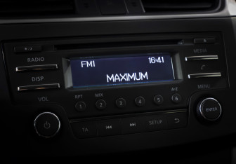 Подержанный автомобиль Nissan Sentra Sedan 2014 года (15 фото)