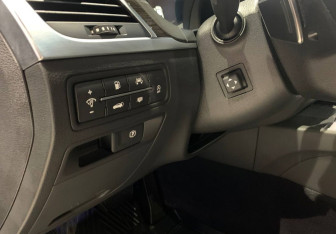 Подержанный автомобиль Genesis G80 2020 года (11 фото)