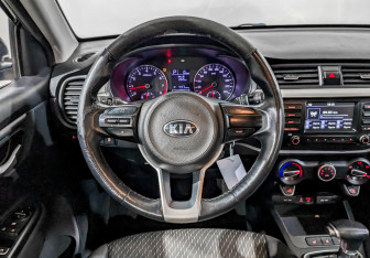 Подержанный автомобиль Kia Rio Hatchback 2020 года (20 фото)