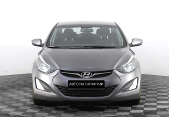 Подержанный автомобиль Hyundai Elantra Sedan 2015 года (2 фото)