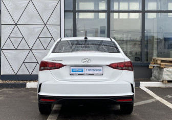 Подержанный автомобиль Hyundai Solaris Sedan 2020 года (6 фото)