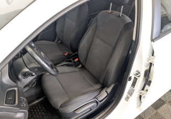 Подержанный автомобиль Hyundai Solaris Sedan 2018 года (20 фото)