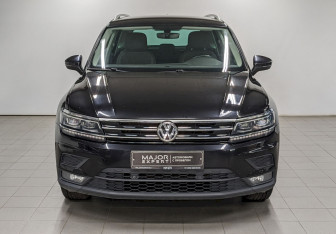 Подержанный автомобиль Volkswagen Tiguan 2018 года (2 фото)