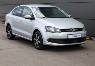 Подержанный автомобиль Volkswagen Polo Sedan 2014 года (3 фото)