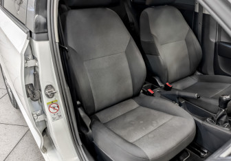 Подержанный автомобиль Skoda Rapid Liftback 2019 года (22 фото)