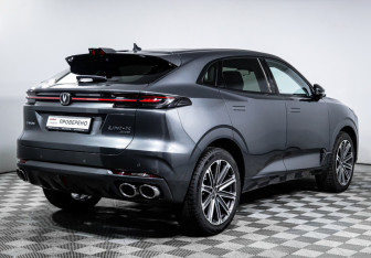 Подержанный автомобиль Changan UNI-K 2024 года (5 фото)