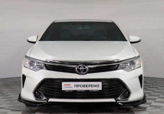 Подержанный автомобиль Toyota Camry Sedan 2016 года (2 фото)