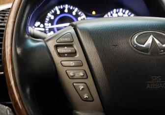 Подержанный автомобиль Infiniti QX80 2014 года (20 фото)