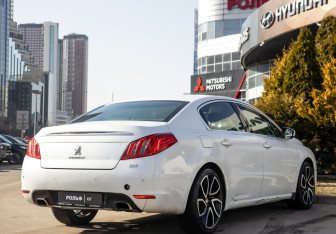 Подержанный автомобиль Peugeot 508 Sedan 2012 года (5 фото)