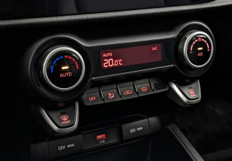 Подержанный автомобиль Kia Rio Hatchback 2021 года (21 фото)