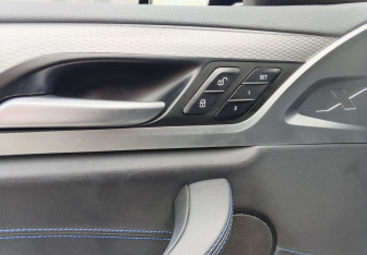 Подержанный автомобиль BMW X3 2021 года (14 фото)