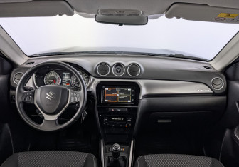 Подержанный автомобиль Suzuki Vitara 2021 года (14 фото)