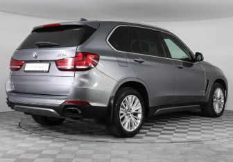 Подержанный автомобиль BMW X5 2017 года (2 фото)