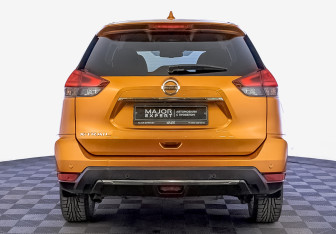 Подержанный автомобиль Nissan X-Trail 2019 года (6 фото)