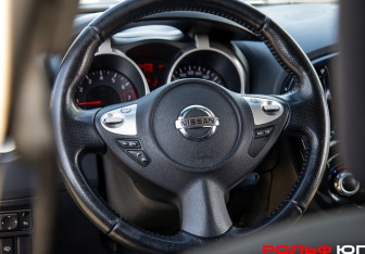 Подержанный автомобиль Nissan Juke 2012 года (11 фото)