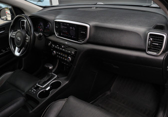 Подержанный автомобиль Kia Sportage 2021 года (7 фото)