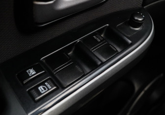 Подержанный автомобиль Suzuki Grand Vitara 2008 года (16 фото)