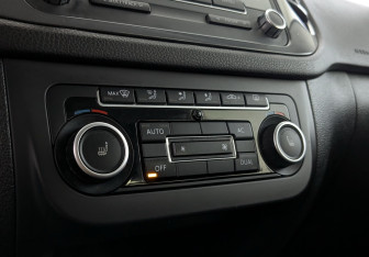 Подержанный автомобиль Volkswagen Tiguan 2012 года (14 фото)