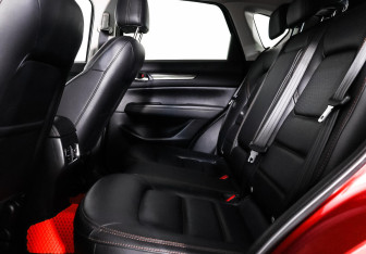 Подержанный автомобиль Mazda CX-5 2019 года (10 фото)