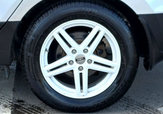 Подержанный автомобиль Hyundai ix35 2012 года (9 фото)