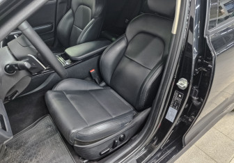 Подержанный автомобиль Kia Stinger 2018 года (20 фото)