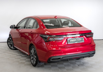 Подержанный автомобиль Omoda S5 2023 года (6 фото)