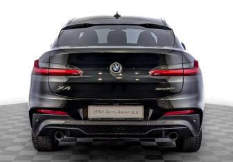 Подержанный автомобиль BMW X4 2021 года (6 фото)