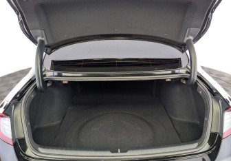 Подержанный автомобиль Hyundai Sonata 2022 года (10 фото)