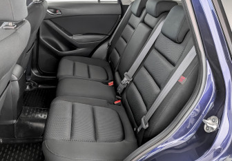 Подержанный автомобиль Mazda CX-5 2013 года (12 фото)