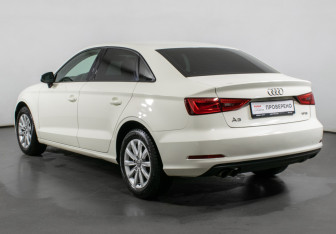 Подержанный автомобиль Audi A3 Sedan 2014 года (7 фото)