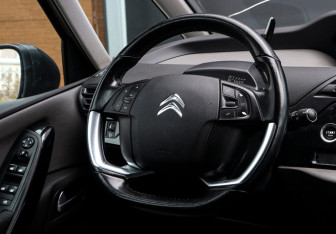 Подержанный автомобиль Citroen C4 Picasso 2016 года (13 фото)