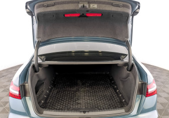 Подержанный автомобиль Audi A6 Sedan 2020 года (10 фото)